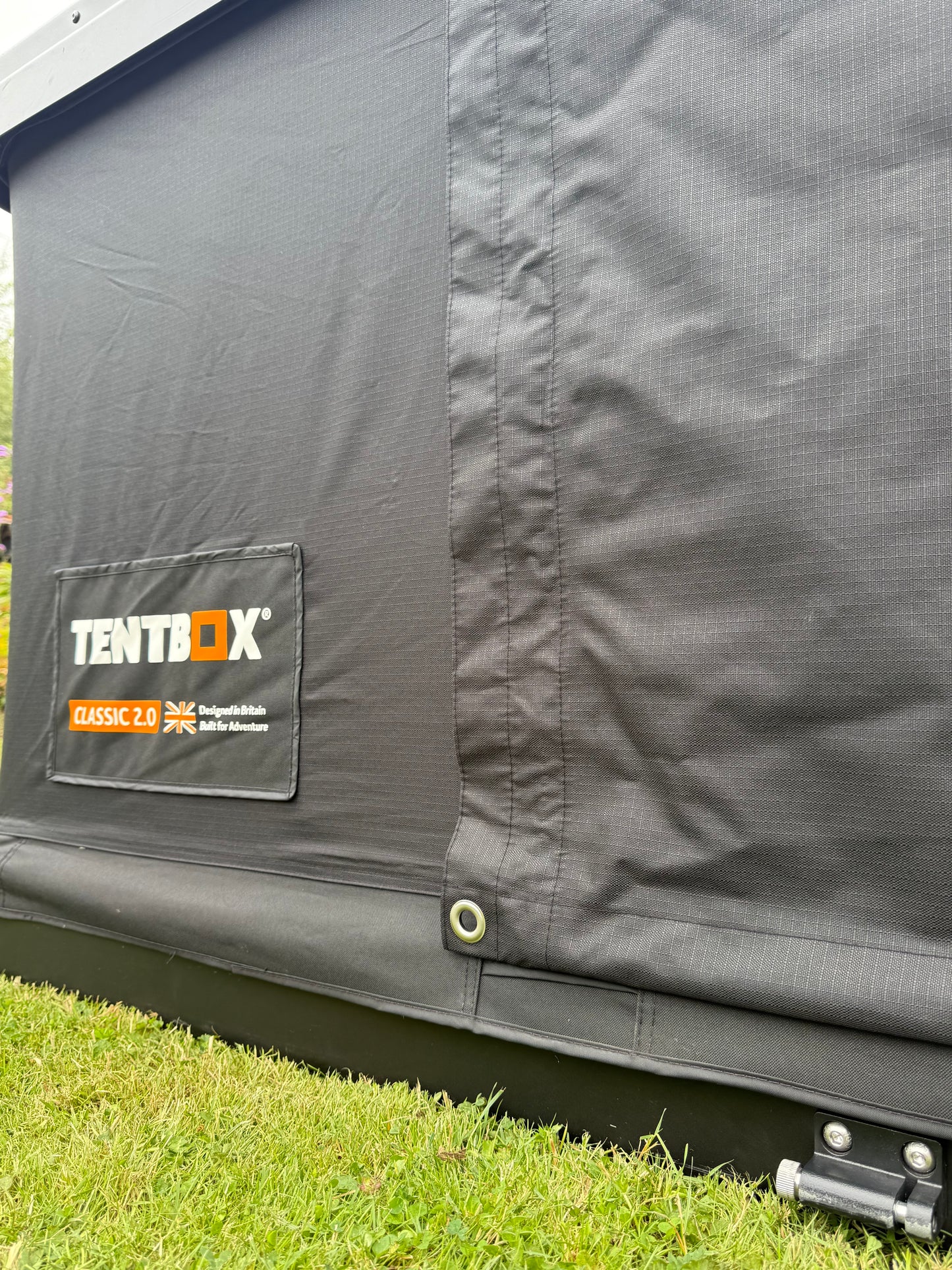 Tentbox Classic 1.0 Immaculate Condition with Security Accessories